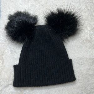 Guess Pom Pom beanie